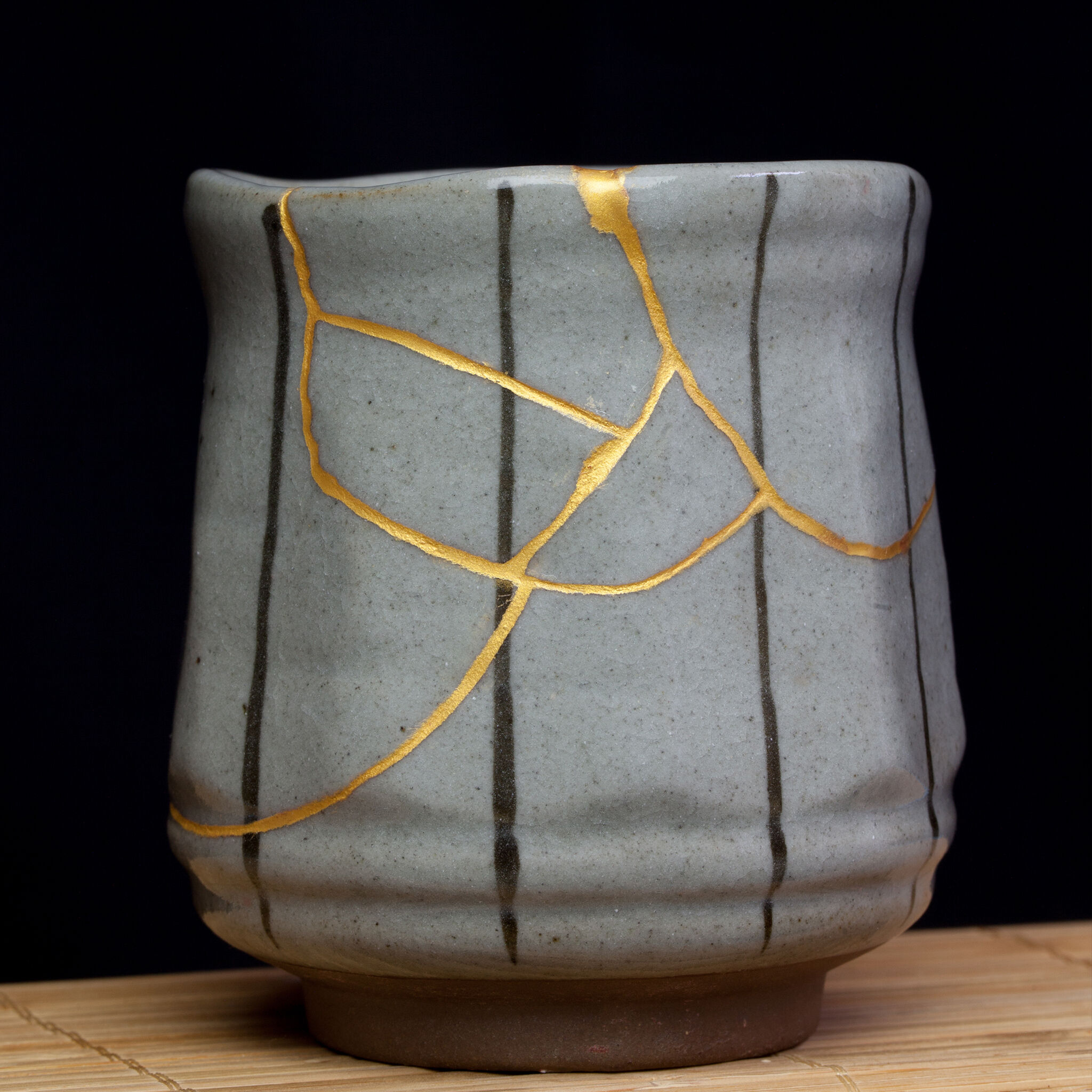 kopje gerepareerd met kintsugi