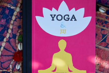 Johan Noorloos: hoe integreer je yoga in je dagelijks leven met Yoga & Jij