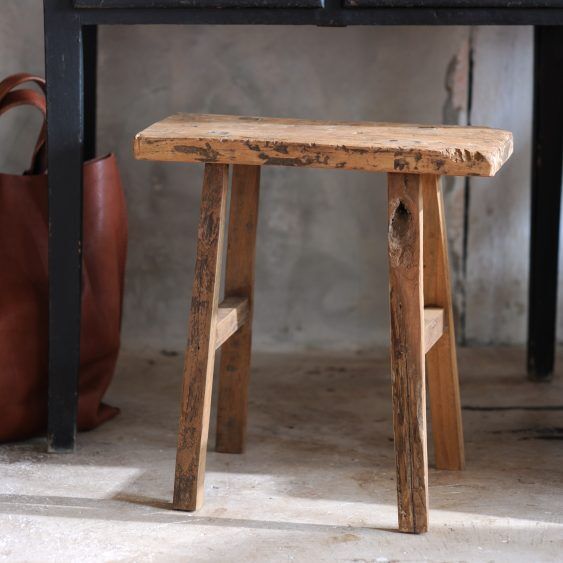 Teakhouten kruk veelzijdig te gebruiken - Happinez