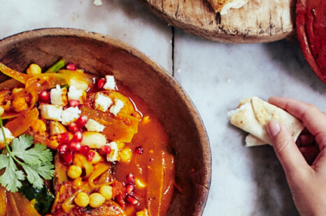 Tajine van zoete aardappelen met kikkererwten