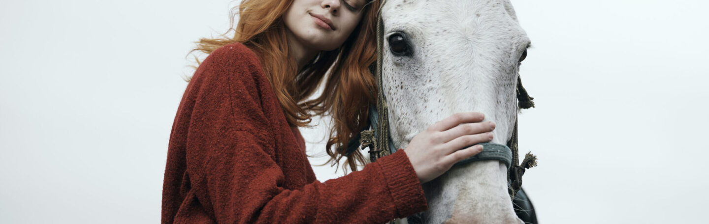 Stop met zoeken naar die prins op het witte paard – zo word je zelf de held in je eigen sprookje (eh, leven)