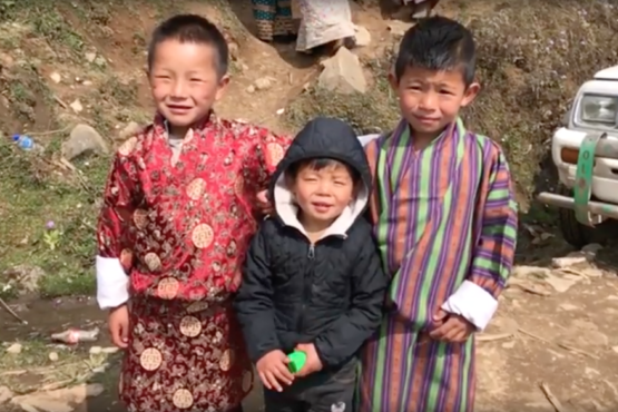Dit doen de gelukkigste mensen ter wereld in hun vrije tijd – ‘Thuis in Bhutan’ vlog #26