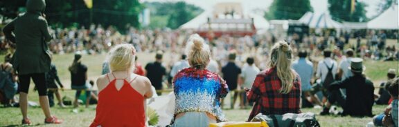 Op dit bijzondere festival smelten muziek en spiritualiteit samen in een Duits klooster (en jij kan erbij zijn)