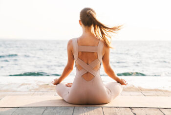 Yoga voor het slapen gaan: na deze houdingen slaap je als een baby