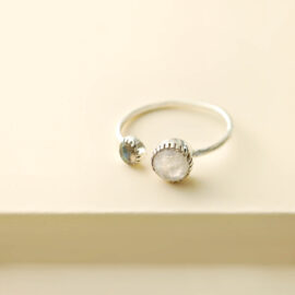 Maansteen ring Circle