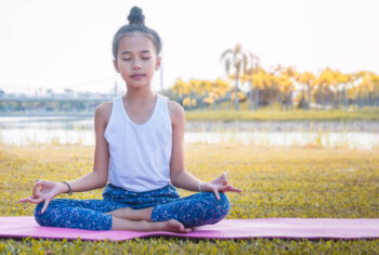 Yoga met kinderen: oefeningen van een waterdier