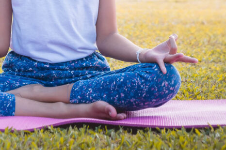 Yoga met kinderen: oefeningen van een waterdier