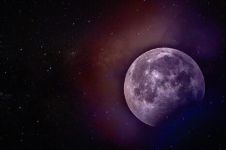 Nieuwe maan én zonsverduistering in Tweelingen: bereid je goed voor