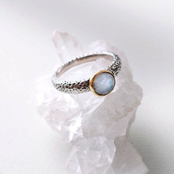 Ring Maansteen