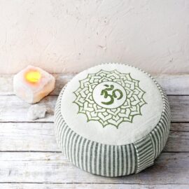 Meditatiepoef Aum off white