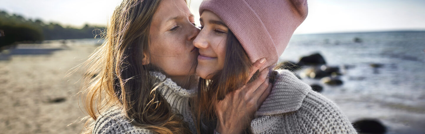 Hoe band met je moeder jouw liefdesrelaties beïnvloedt - Happinez