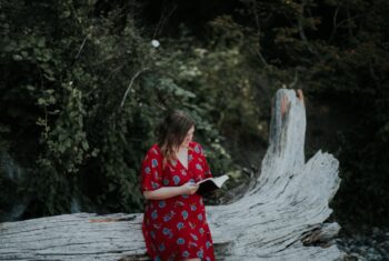 Bewust ouderschap: 3 inspirerende boeken voor moeders