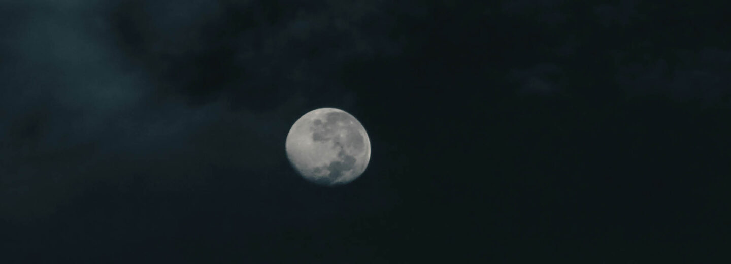 De volle maan van 12 mei 2025 nodigt uit om te voelen wat je hebt weggestopt
